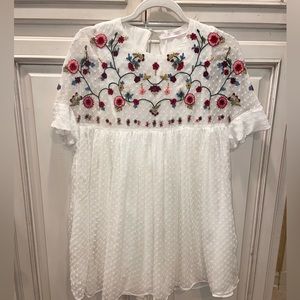 Zara White Embroidered Romper. Size 0